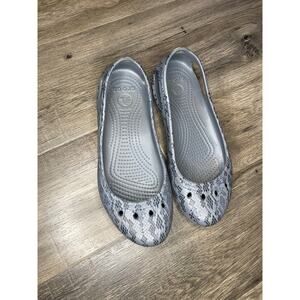 Crocs Kadee Grey Snakeskin Reptile Print Slip On Ballet Flats Womens Size 7